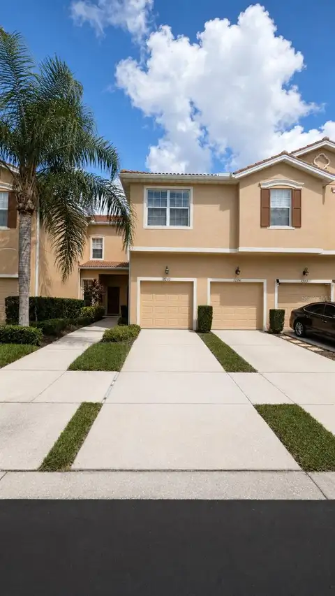 3696 PARKRIDGE CIR #26-105 — home for sale