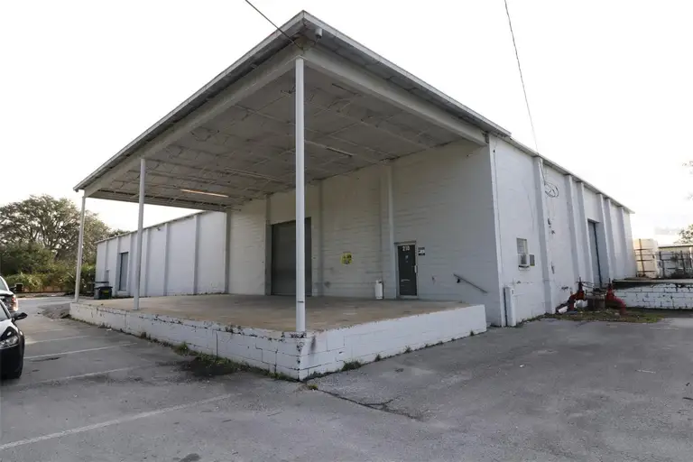 210 NW 13TH ST