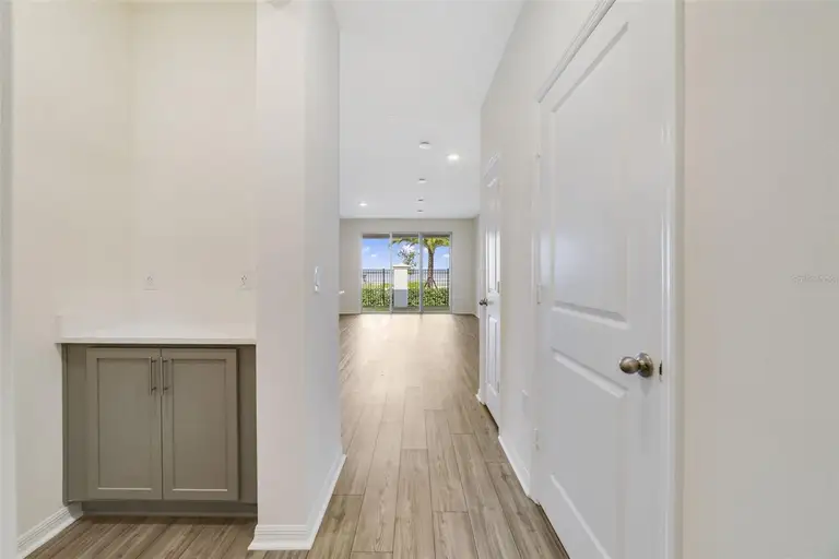707 SOUTHERN EDGE WAY — photo 3