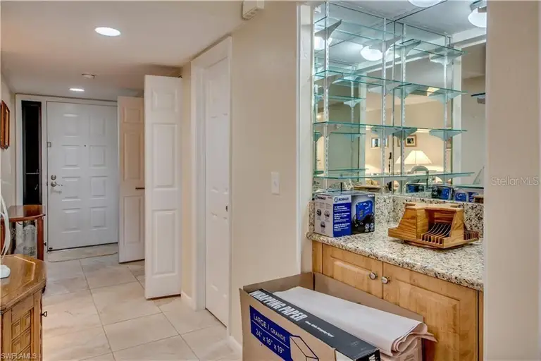 2067 W LAKEVIEW BLVD #2 — photo 5