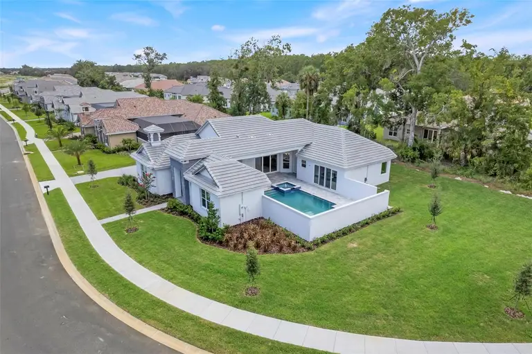 110 NEW LEATHERWOOD DR