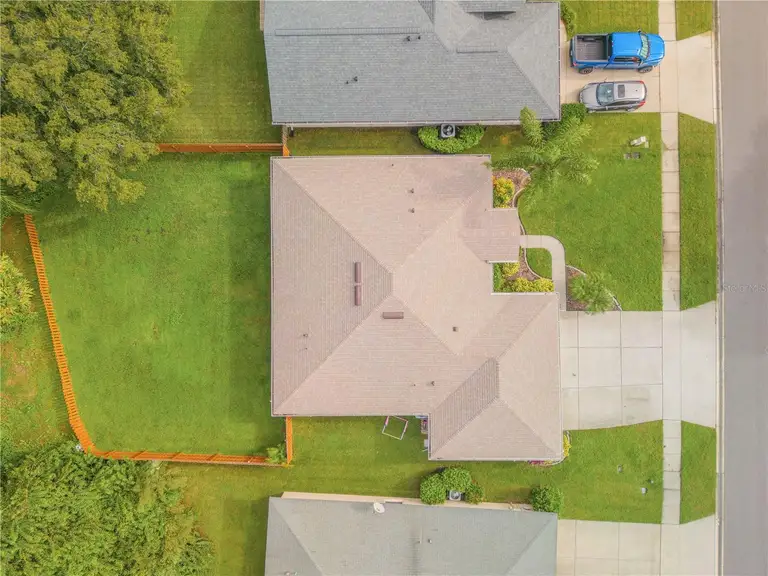 1768 CREEKWATER BLVD — photo 3