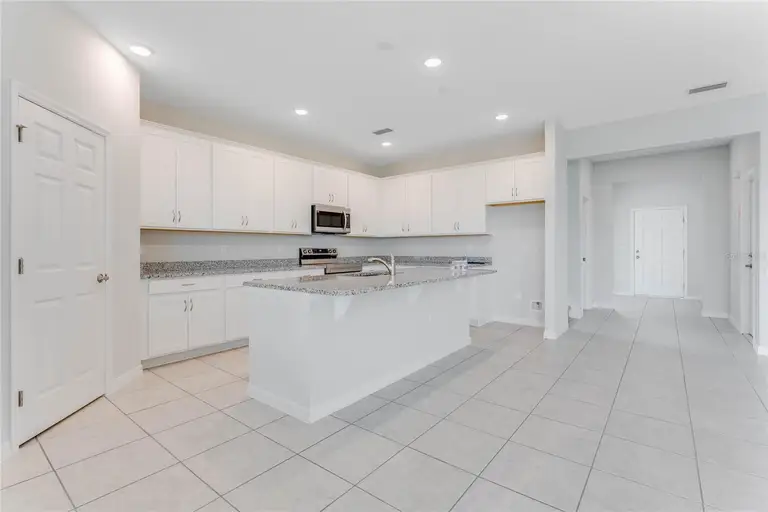 33327 SEATTLE SLEW DR — photo 4