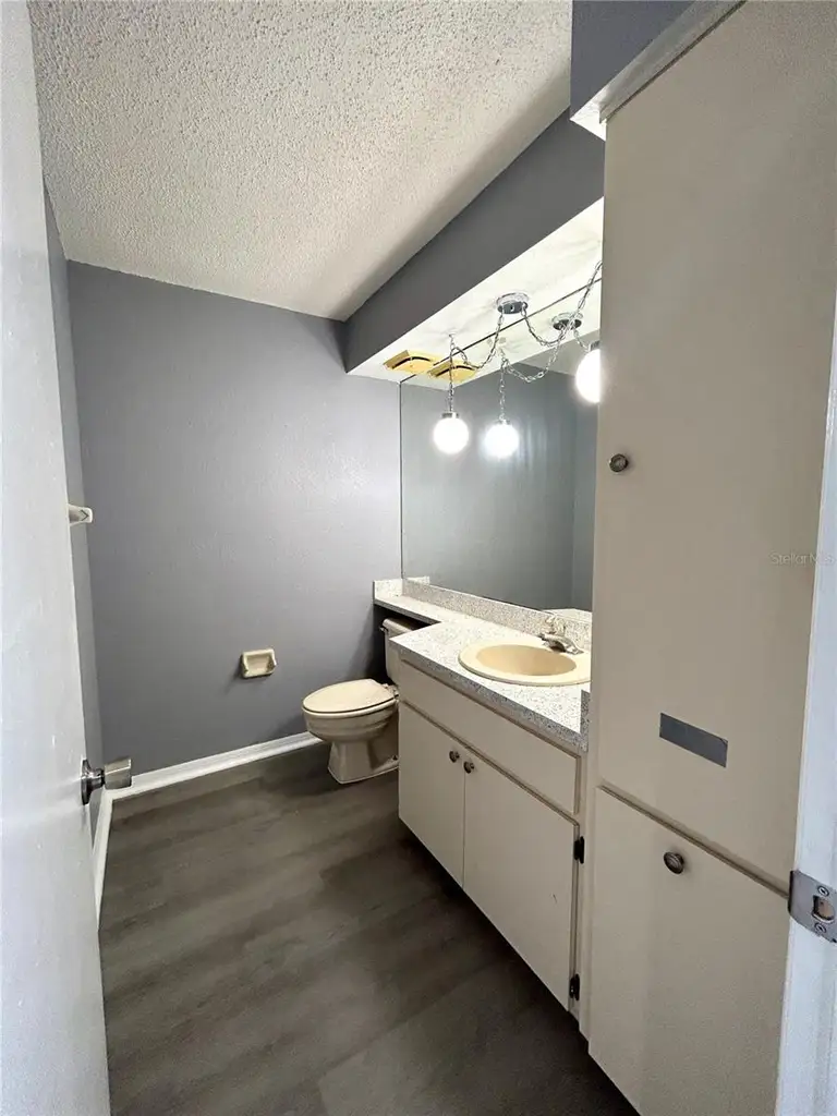 1280 CYPRESS COVE CT — photo 3