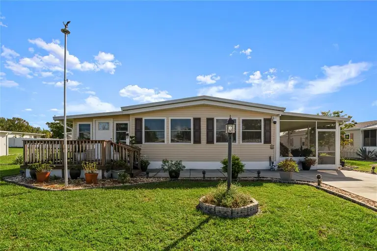 6 DA ROSA AVE — photo 2
