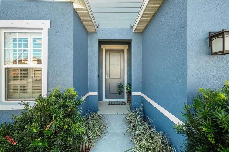 8852 PRAIRIE CREEK DR — photo 2