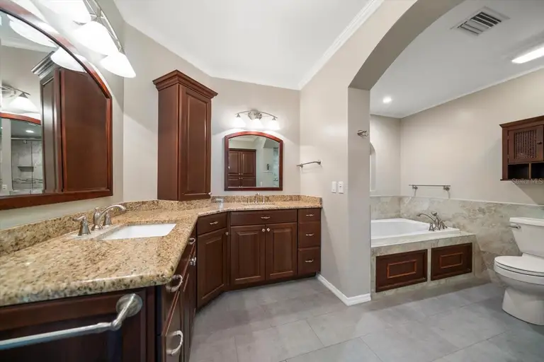 700 ISLAND WAY #106 — photo 4