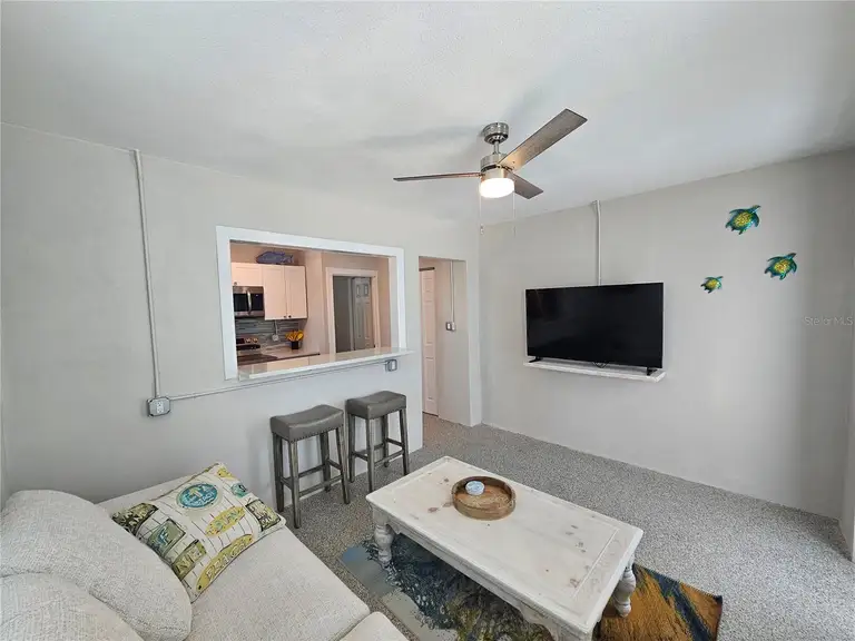 14135 PALM ST — photo 3
