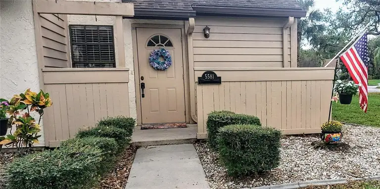 5581 LINKSMAN PL — photo 2