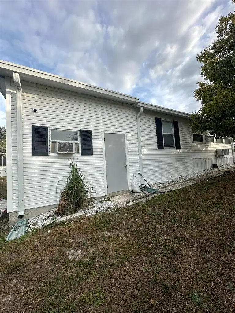 9289 GRIZZLY BEAR LN — photo 3