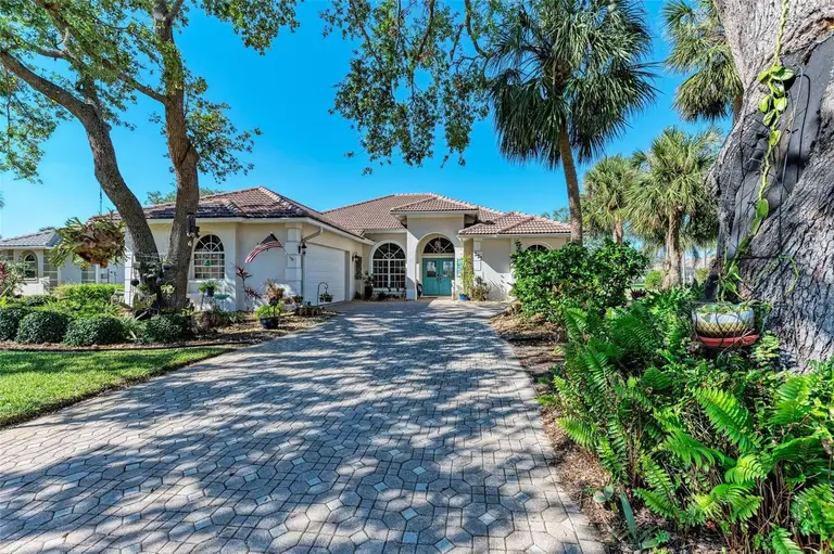 197 GRAND OAK CIR