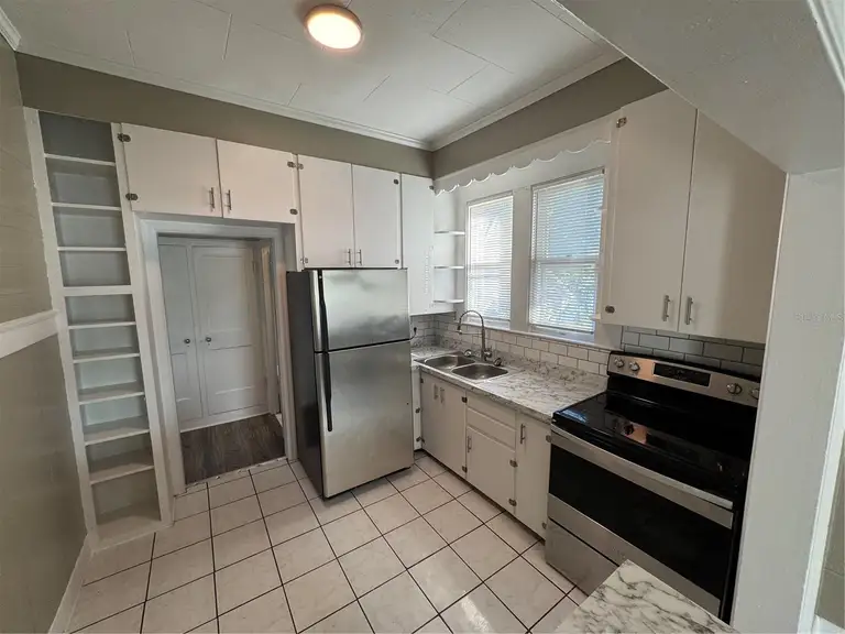2913 N 10TH ST #B — photo 2