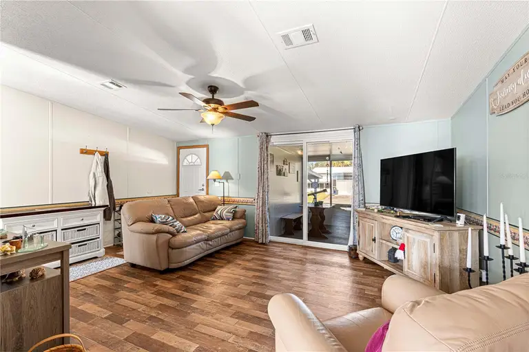 5211 LIBERTY CT — photo 5