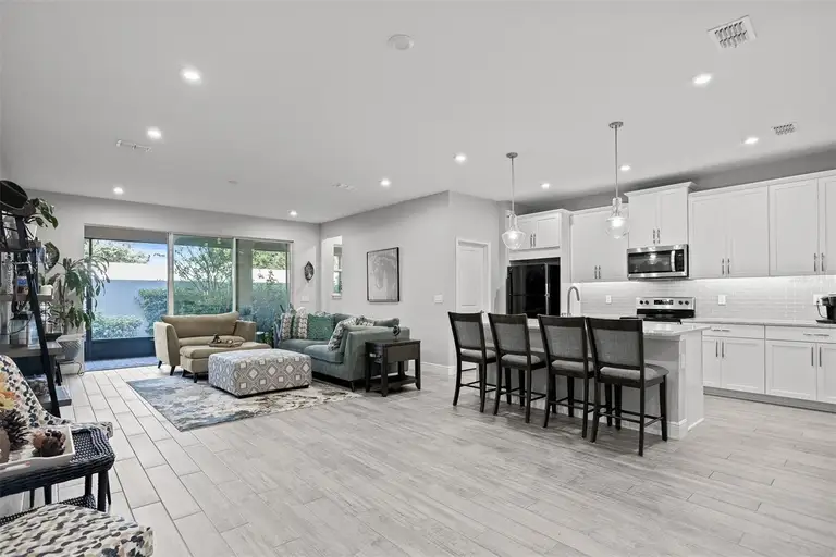 5805 GRAND SONATA AVE — photo 2