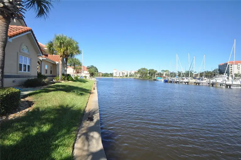 10 MARINA POINT PL — photo 5