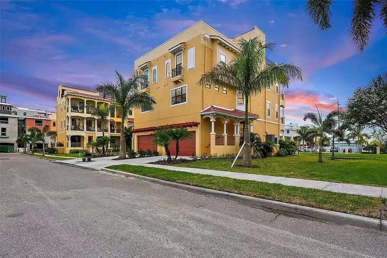 6418 MARGARITA SHORES LN — photo 2