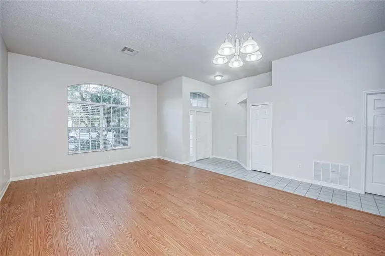 3593 FOXCROFT CIR — photo 5