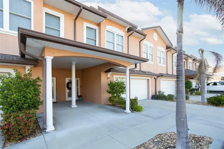 829 DATE PALM LN
