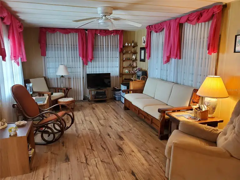 5504 BERMUDA CT — photo 3