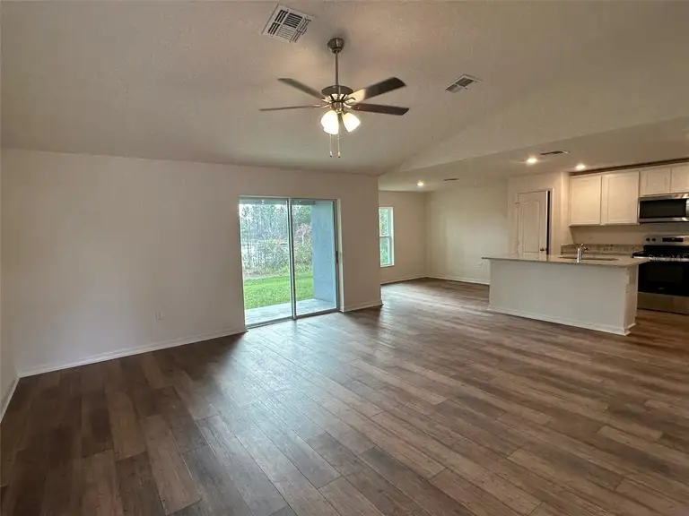 2311 E TIMBERCREST DR — photo 3
