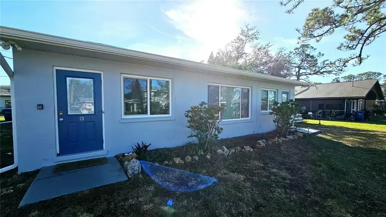 865 PALM AVE #B — photo 2