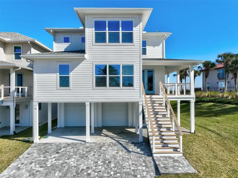 200 SURFVIEW LN