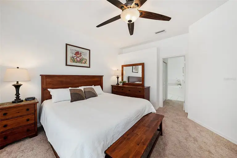 10010 BUCKLIN ST — photo 3
