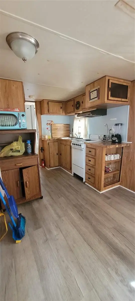 1199 PINETOP DR #359 — photo 3