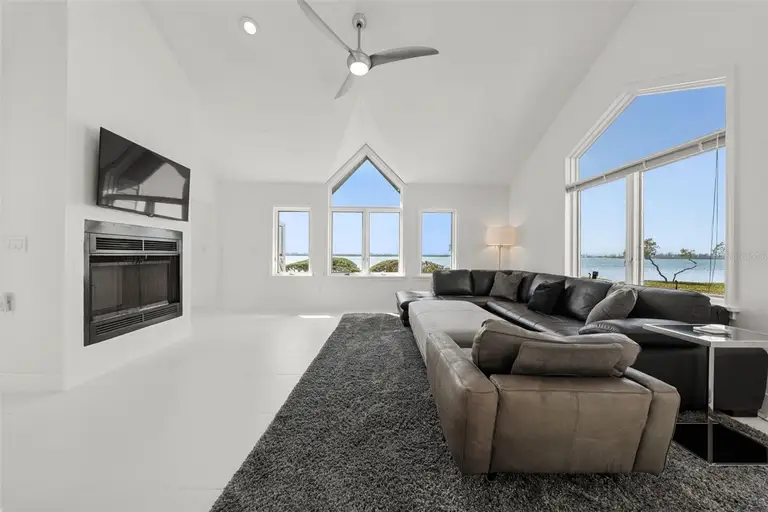 73 TIDY ISLAND BLVD — photo 4
