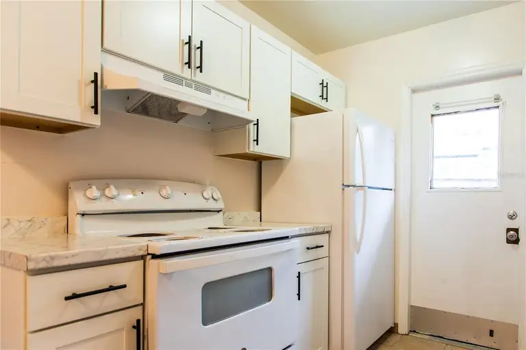324 W PRINCETON ST — photo 5