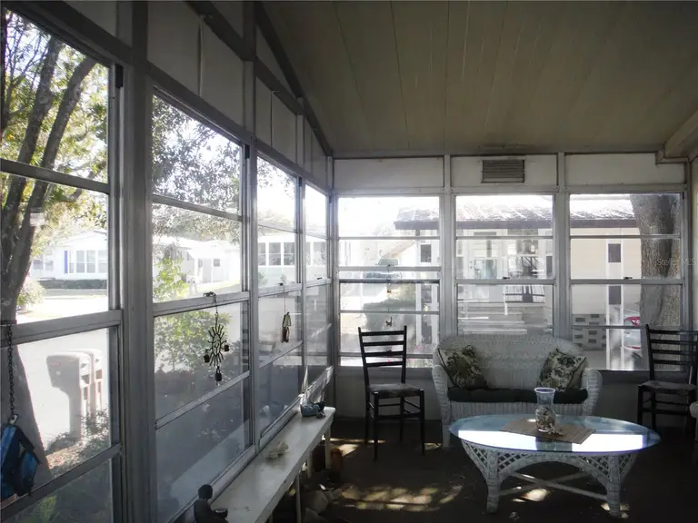 92 JACARANDA DR #11 — photo 2