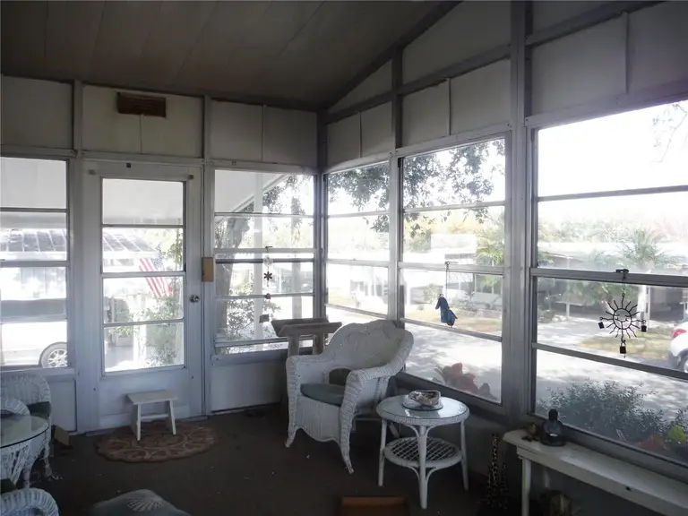 92 JACARANDA DR #11 — photo 3