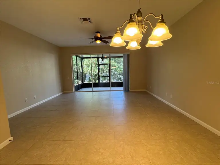 1024 BERKMAN CIR — photo 3