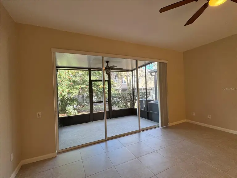 1024 BERKMAN CIR — photo 4