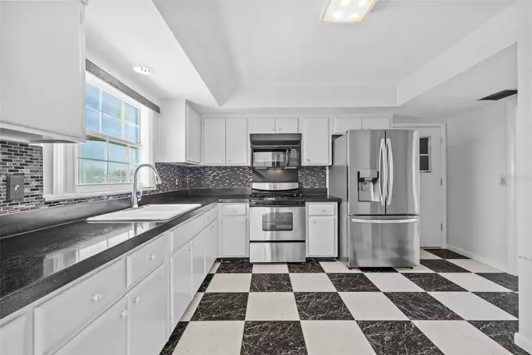 2762 W VINA DEL MAR BLVD — photo 5