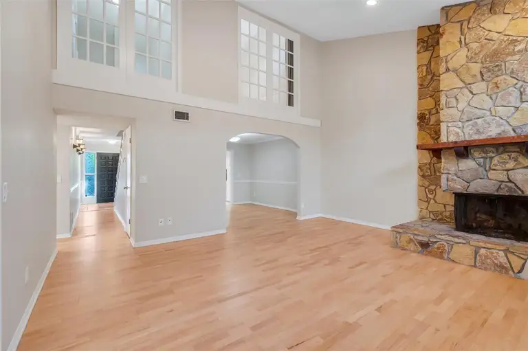 816 LAUREL AVE #1