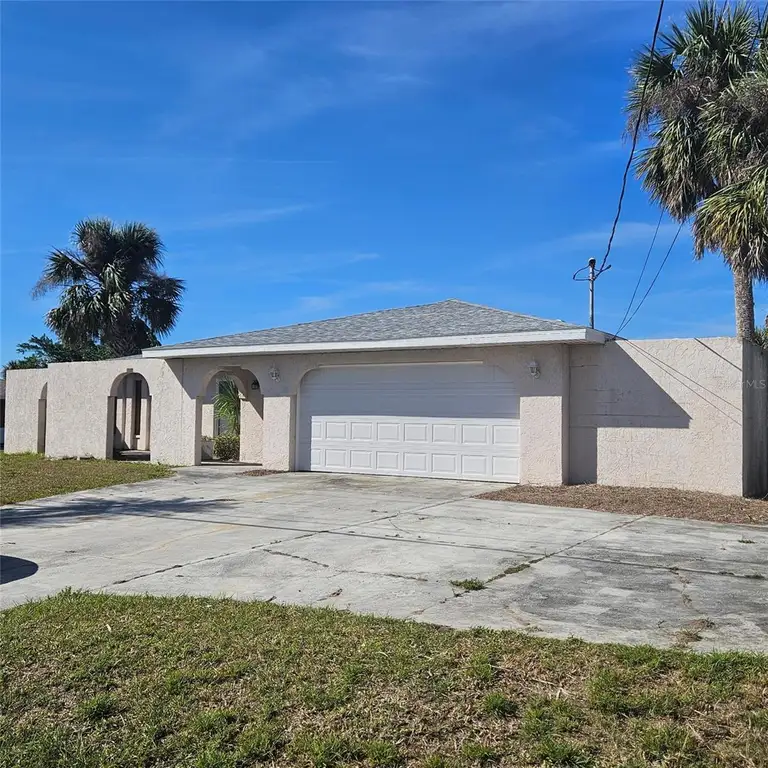3325 CONWAY BLVD