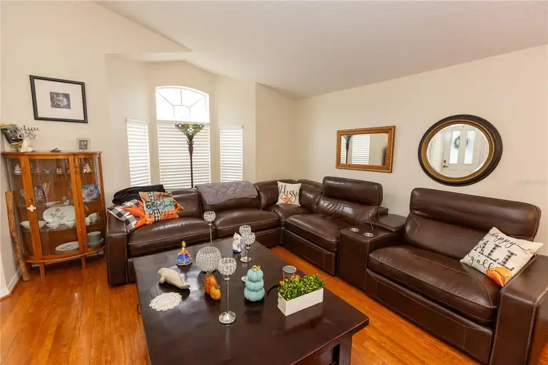 742 SENECA MEADOWS RD — photo 3