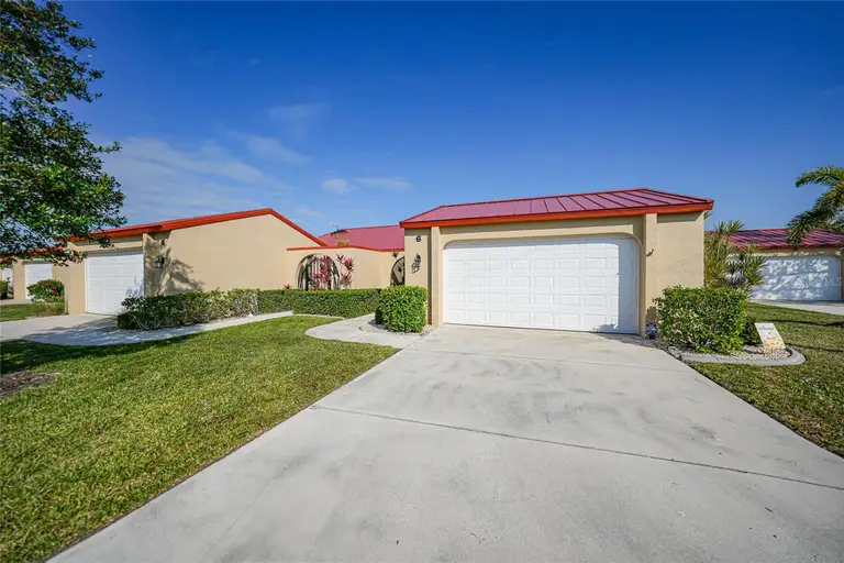 1890 DEBORAH DR #6 — photo 2