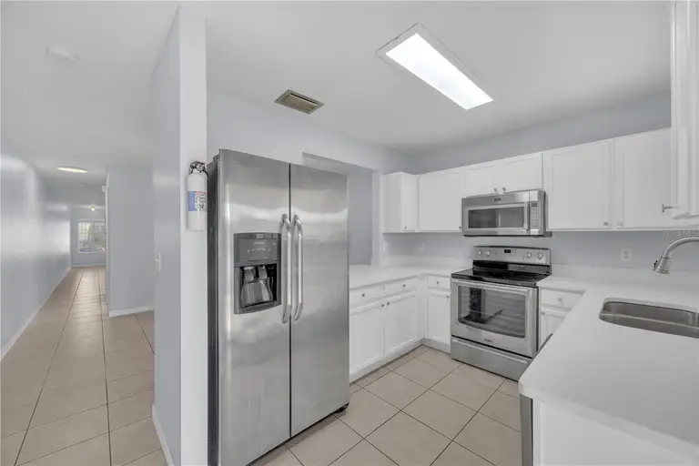 10711 KEYS GATE DR #DR — photo 2