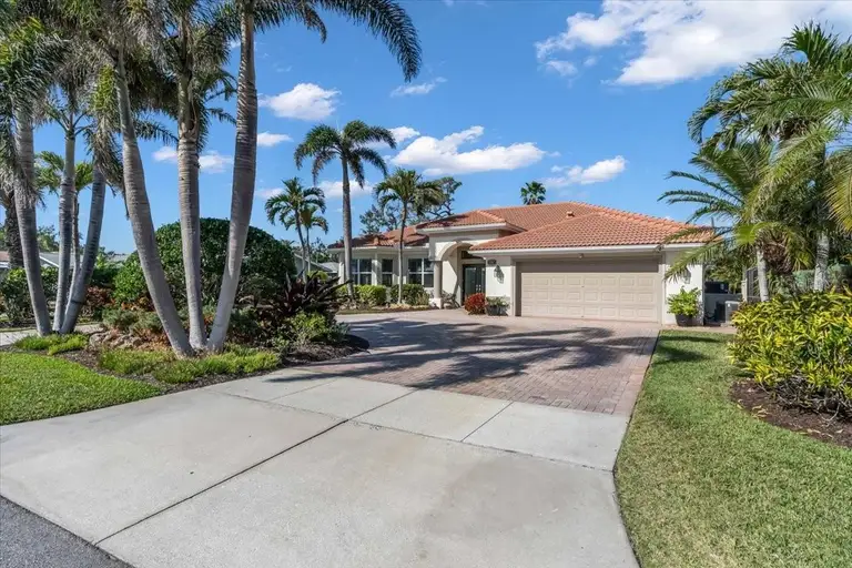612 CADIZ RD — photo 4