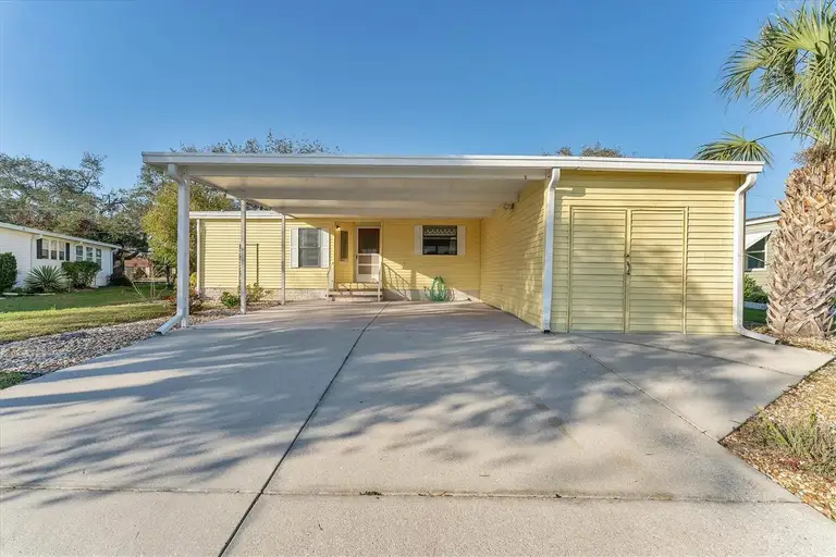 8536 COUNTESS AVENUE CIR — photo 2