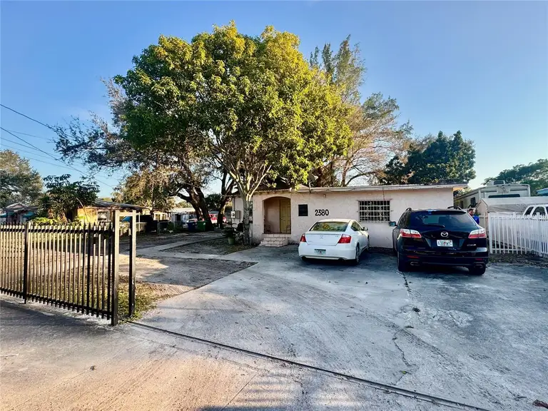 2380 NW 101ST ST