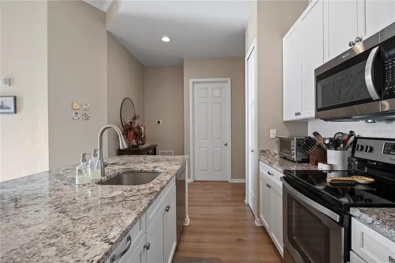 700 S HARBOUR ISLAND BLVD #802 — photo 4
