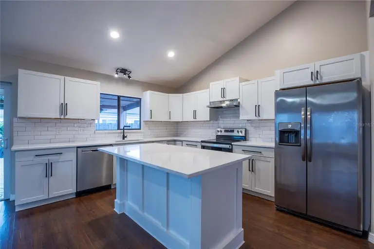 1006 ALBAMONTE CT — photo 2