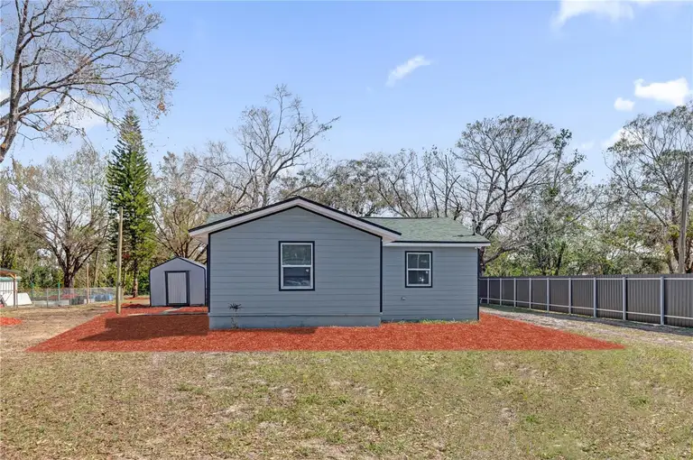 204 BROOKS RD — photo 2