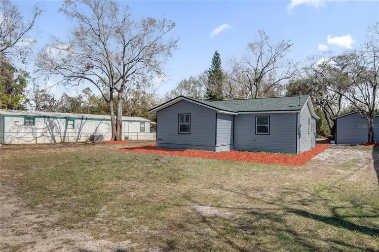 204 BROOKS RD — photo 4