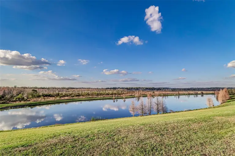 4002 SUNSET LAKE DR — photo 2