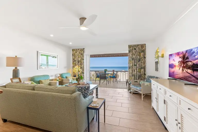 290 GULF BLVD #15