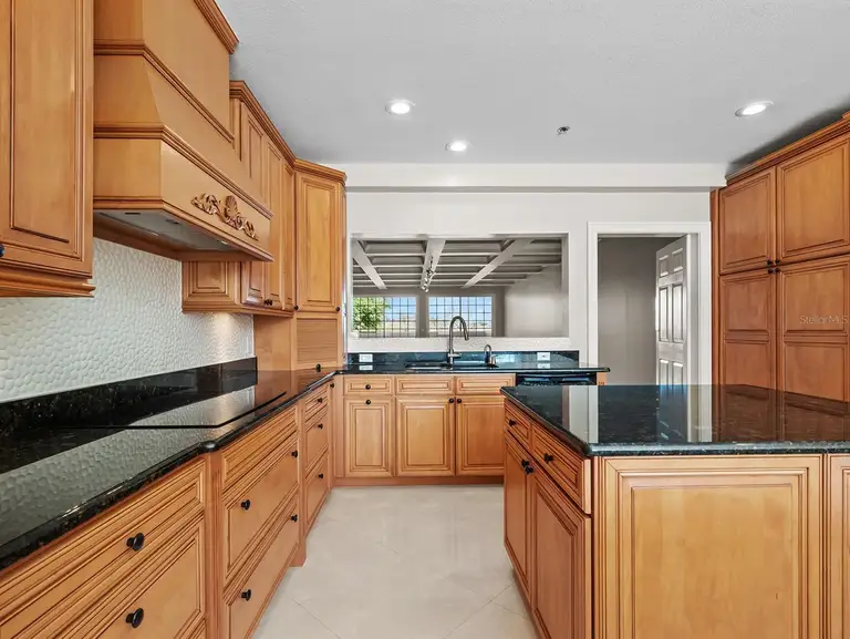 1110 W IVANHOE BLVD #5 — photo 4